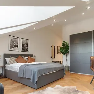 Stylish Apartments, 3 Min To U1 Reumannplatz, 2 Stations To Hauptbahnhof Apartament