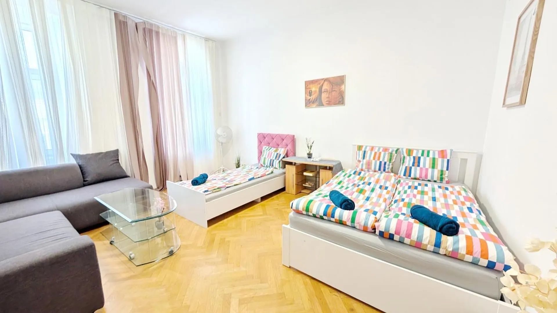Cozy Apartment In Lugner City Area Viena